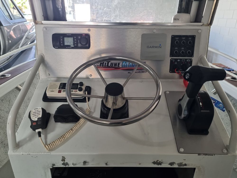 Outboard Motor with Custom Dash Fit Out