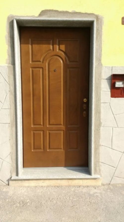 porta blindata in legno massello