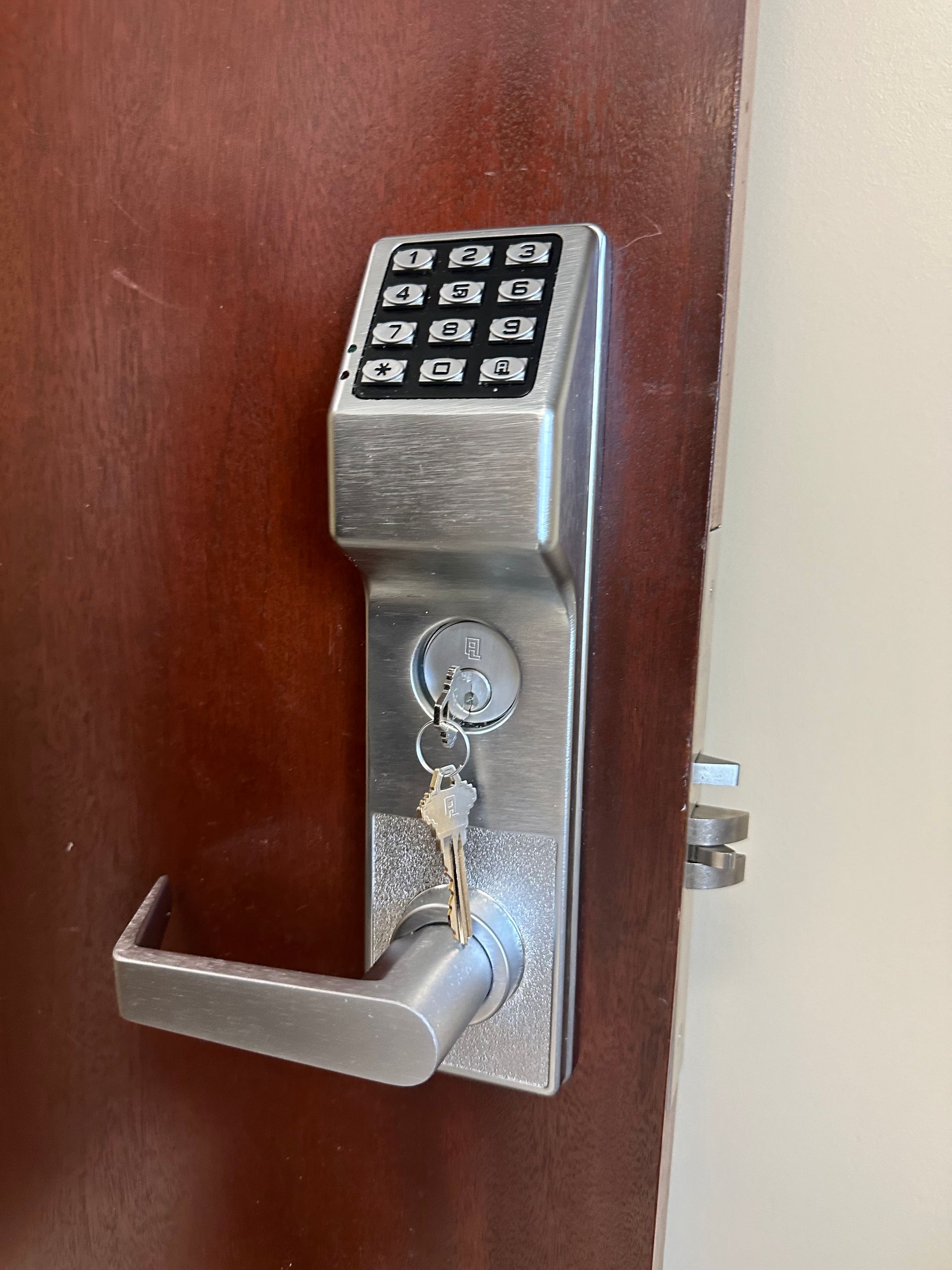 a heavy duty keypad lock