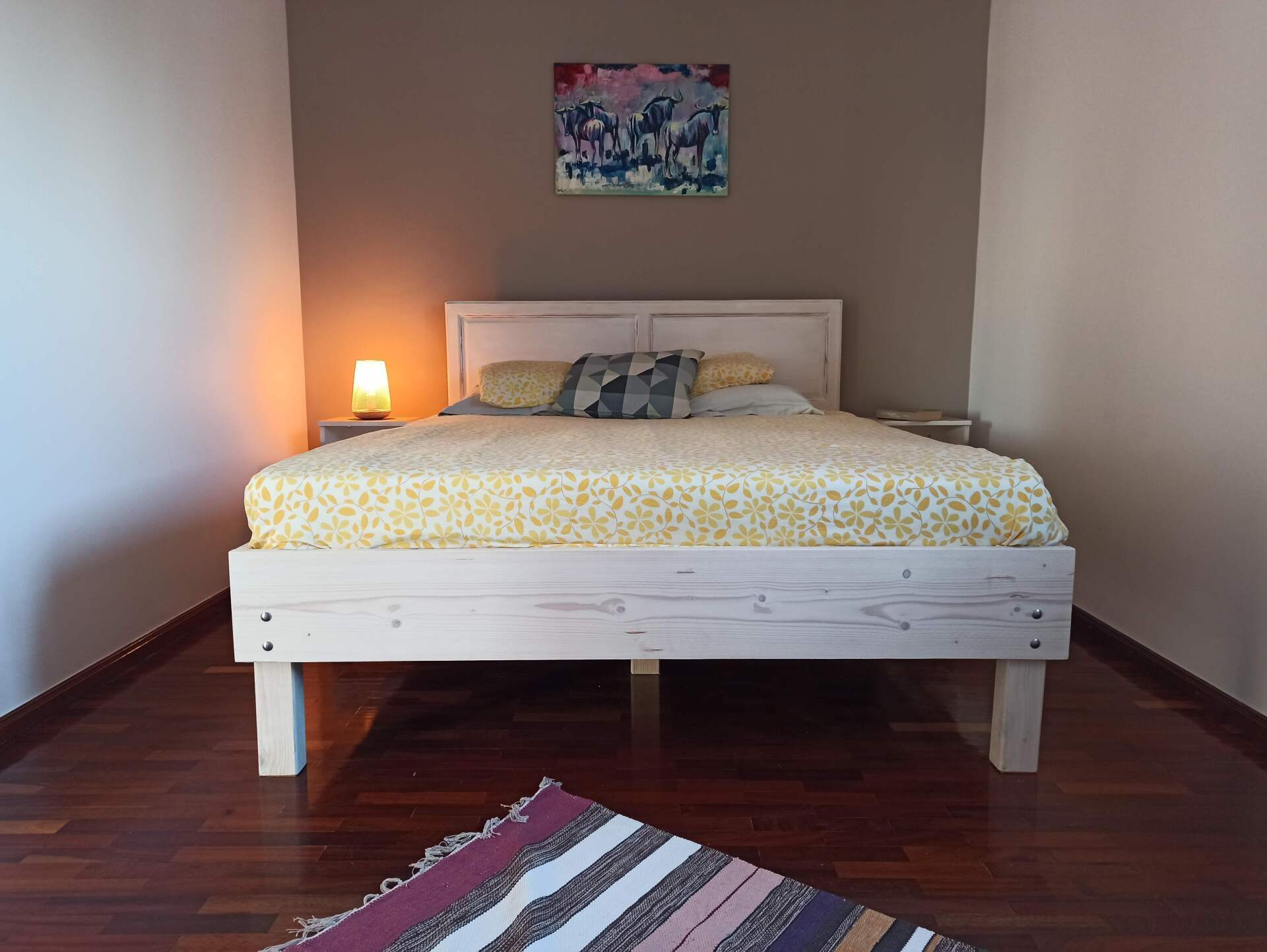 large king bed