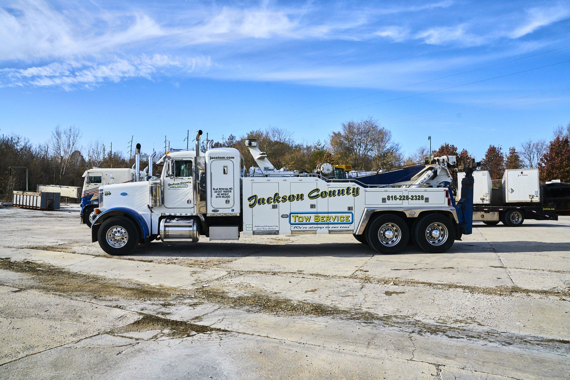 24 Hour Tow Truck Service Blue Springs MO Independence MO