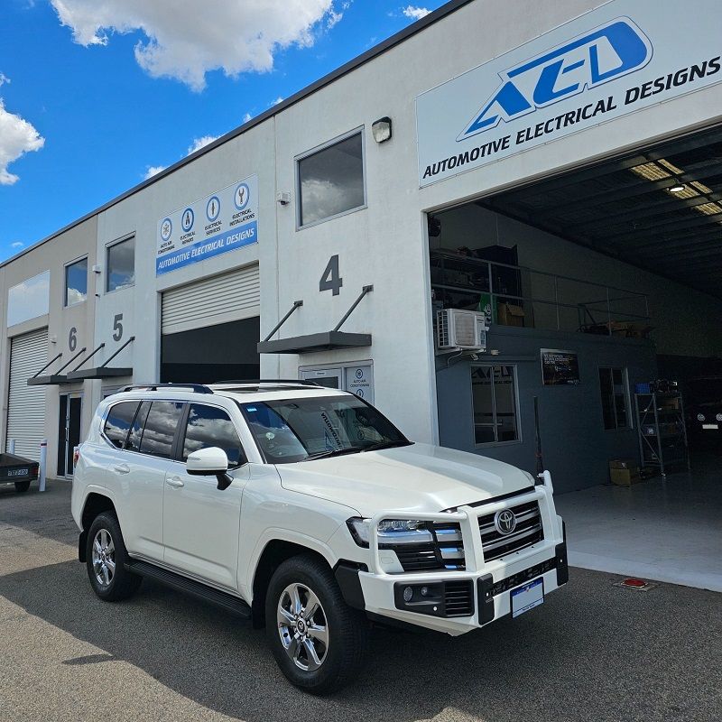 Dual System Upgrade with Solar Input for 300 Series LandCruiser