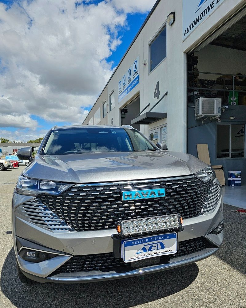 Dual LED light bar installed on Haval vehicle