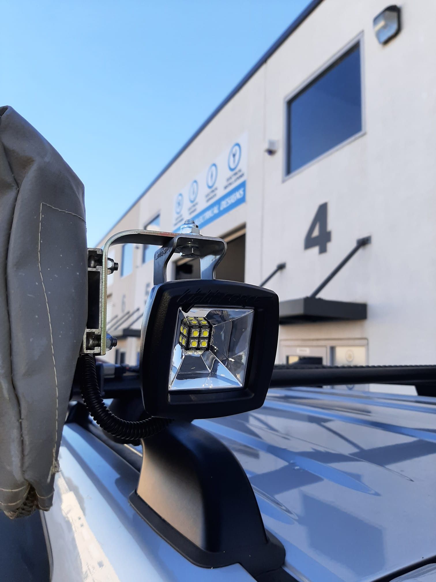 Roof work lights installation for ute canopies, Perth