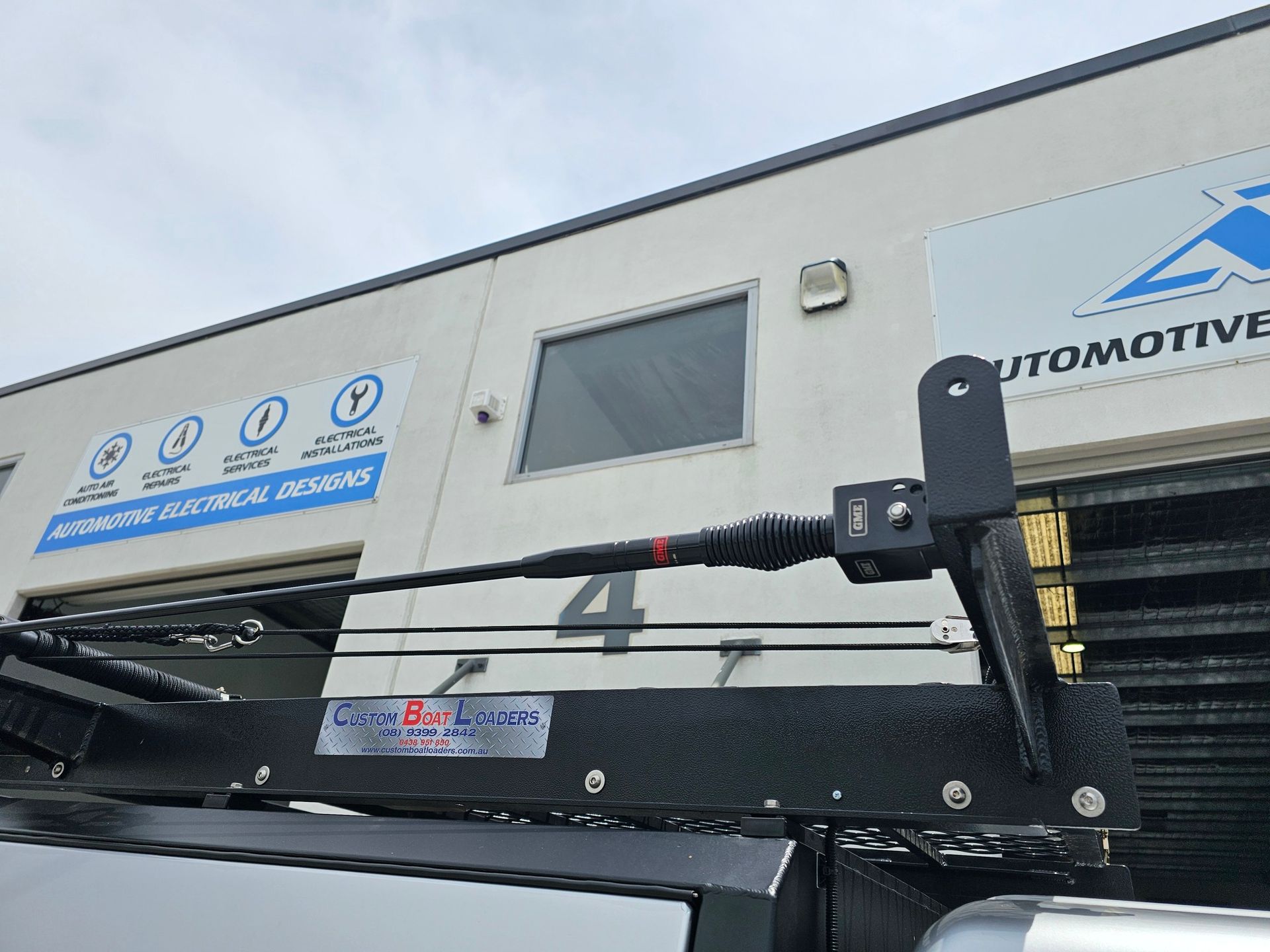 Rear canopy fit-out for new LandCruiser, Perth Auto Electrician