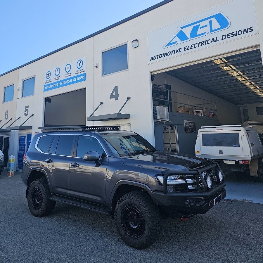 4WD Fit-out of Series 300 LandCruiser for Extended Travel