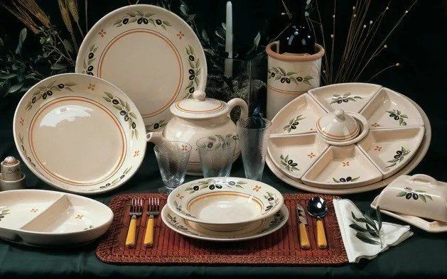 Ceramica allegra o tradizionale