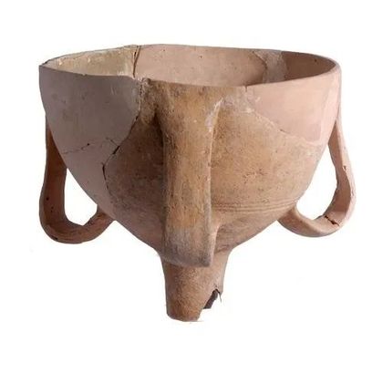 antica coppa in ceramica di Kutra