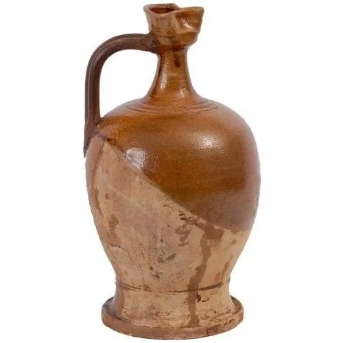 anfora in ceramica di Kutra