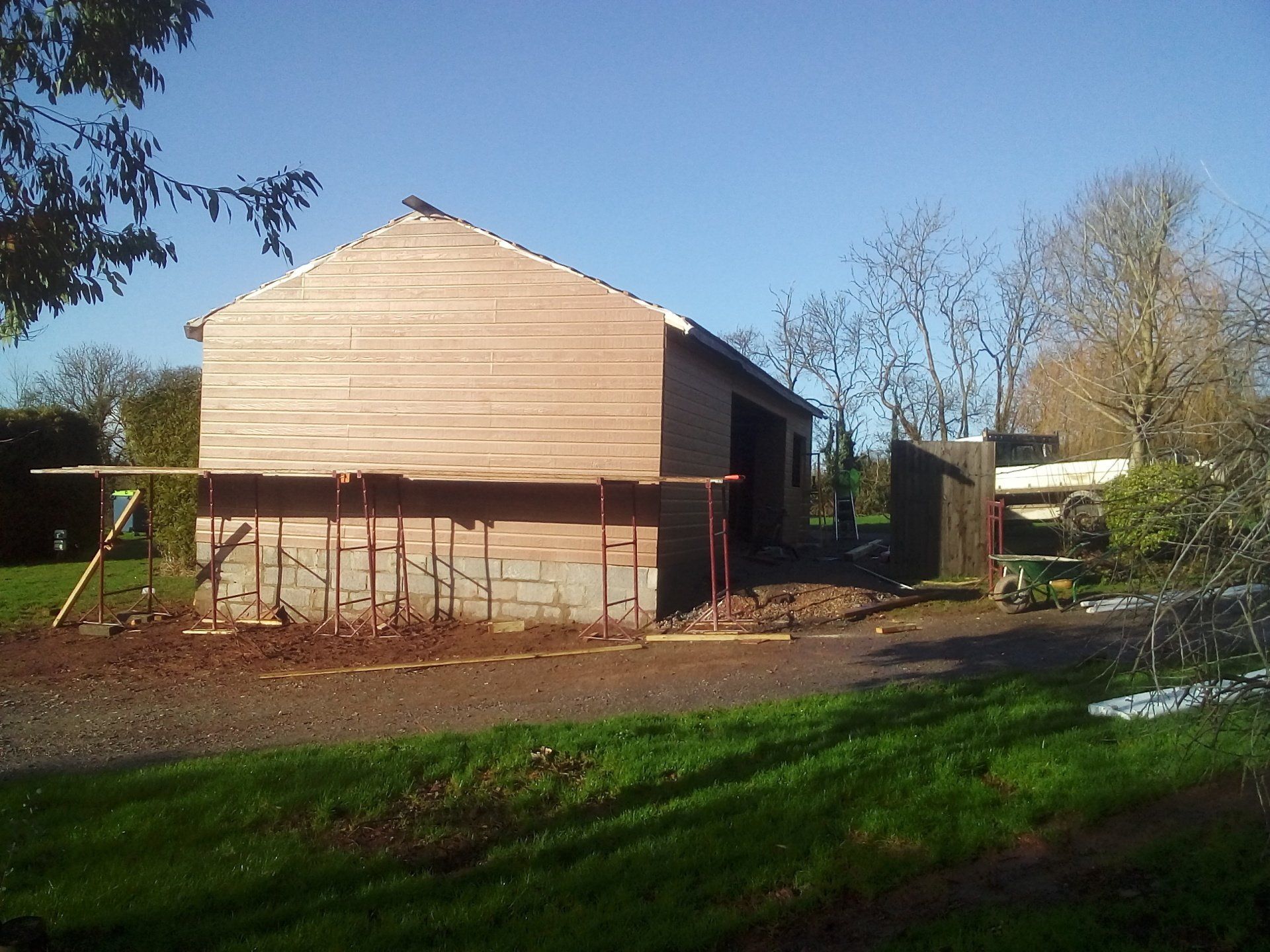 New building in cheddar caravan park.