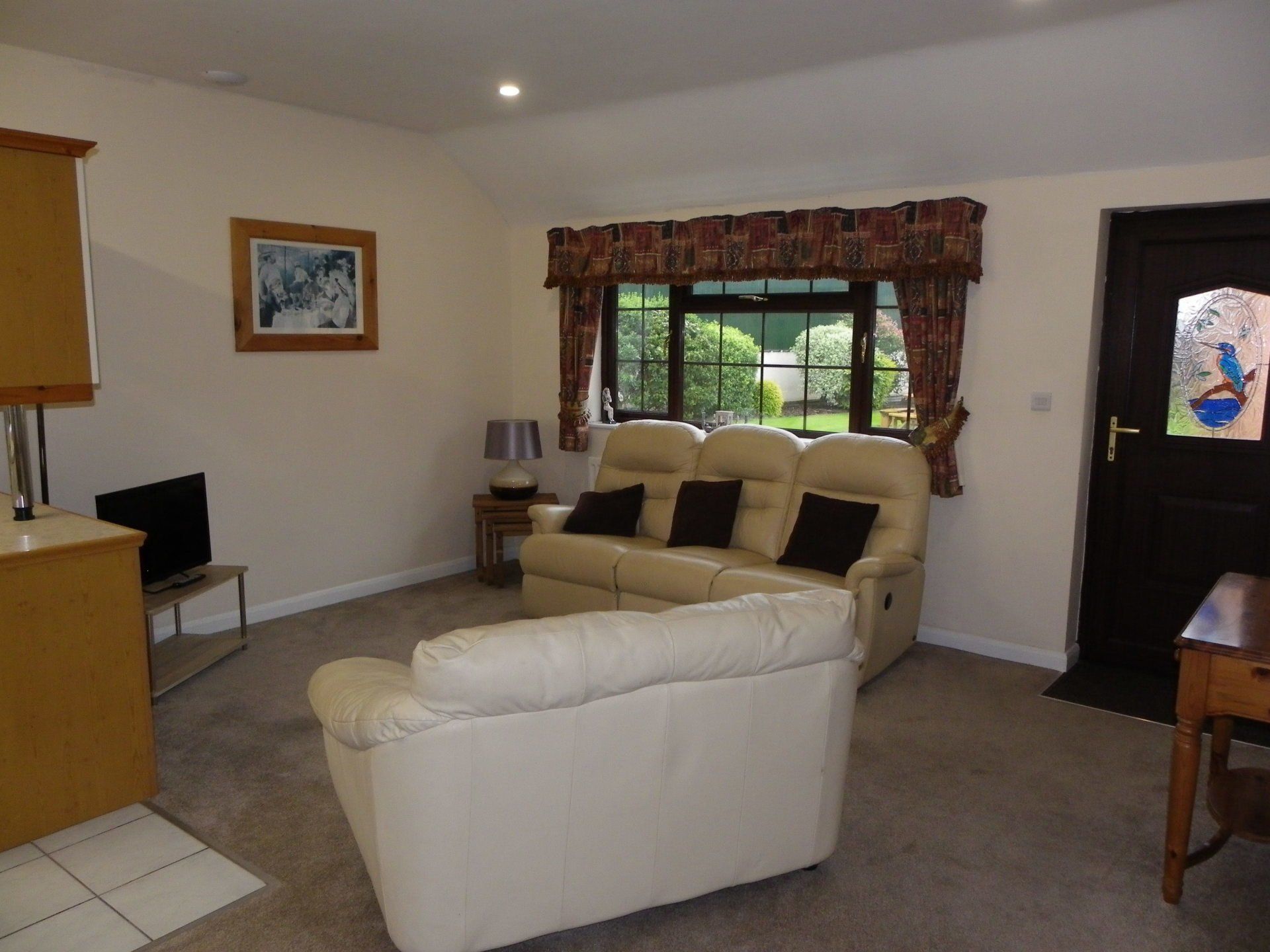 Front room of 2 bedroom holiday cottage.