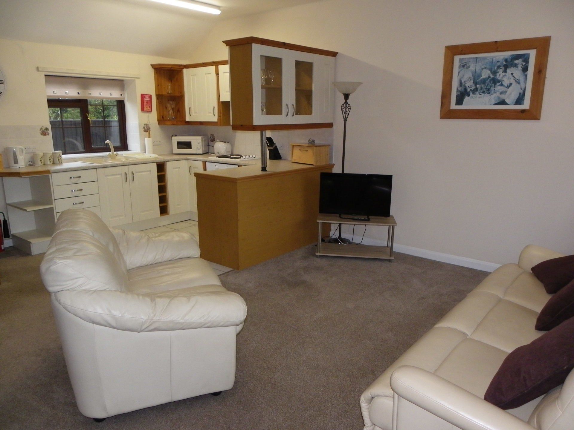 Interior of Kingfisher holiday Cottage.