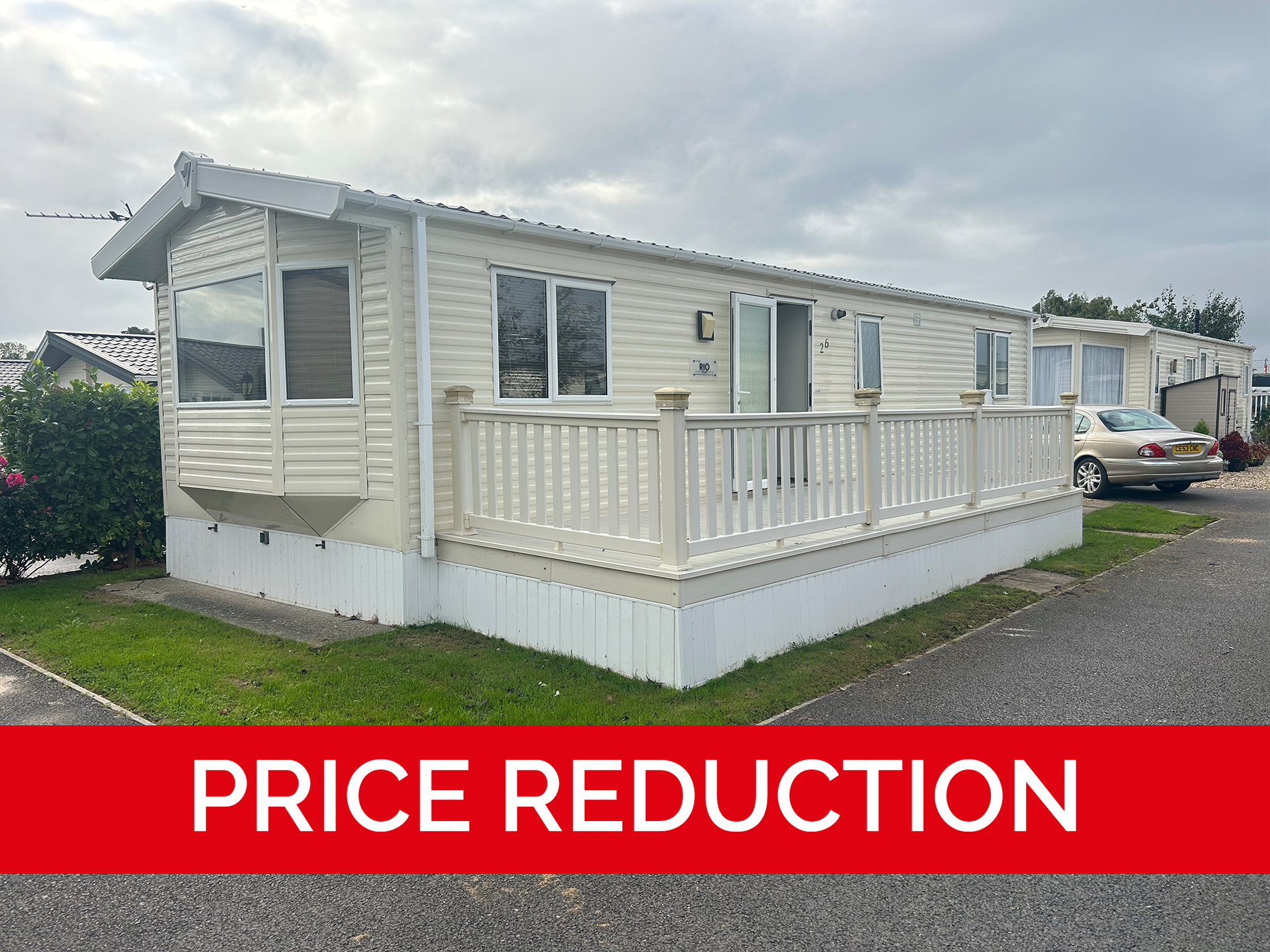Location: Fairways Holiday Park. A well-appointed 2-bed holiday home with private sun-deck