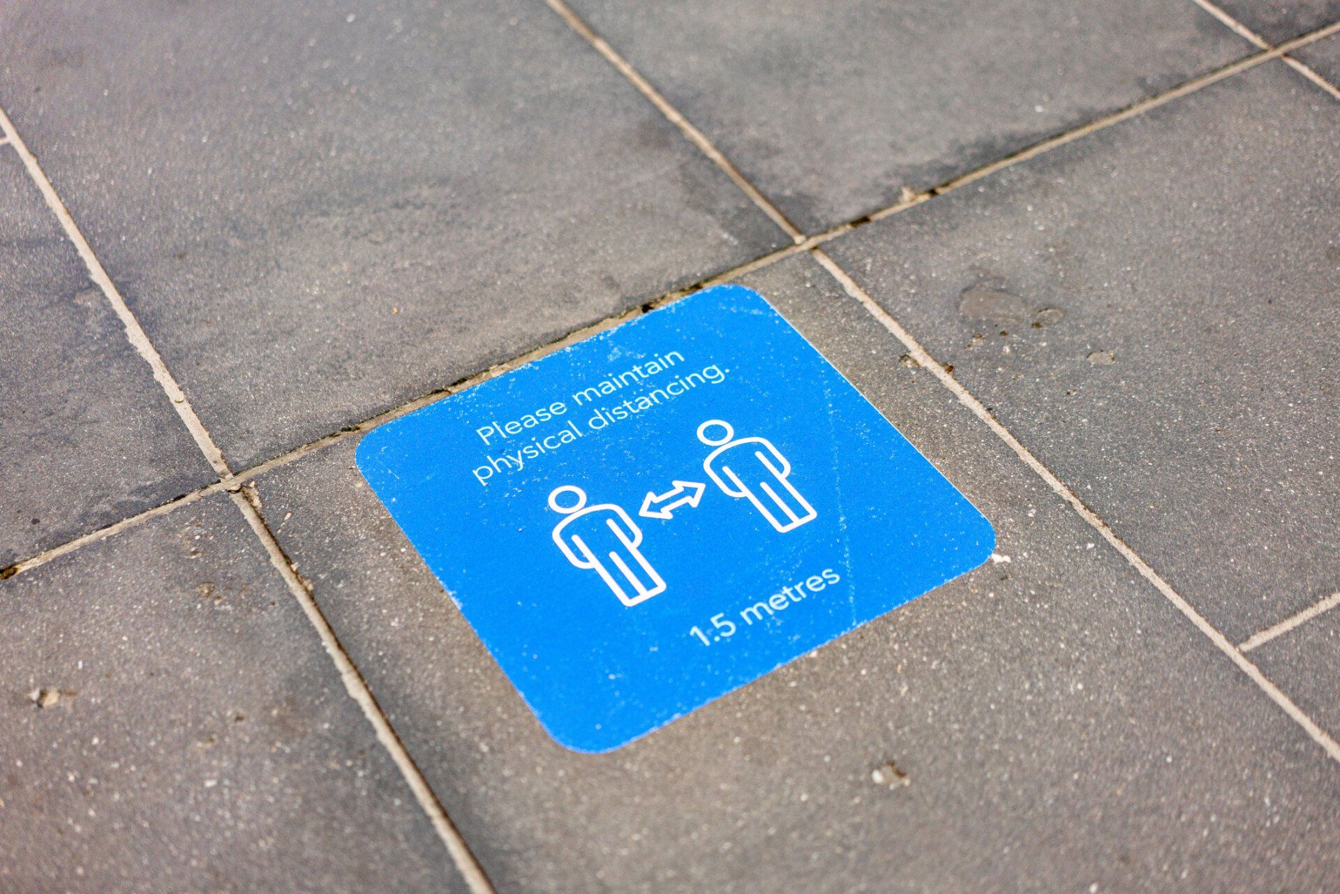 Social Distancing Signage — Melbourne, VIC — Rob’s Auto Elec’s