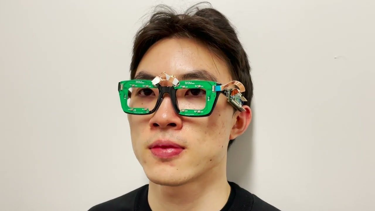 Smart glasses use sonar to work out