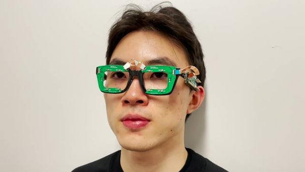 Smart glasses use sonar