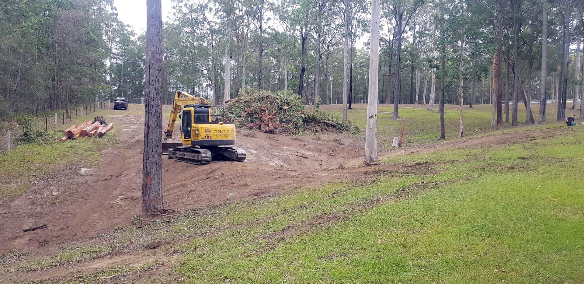 Timmy and Tiffanys new dam. | MJT Earthmoving