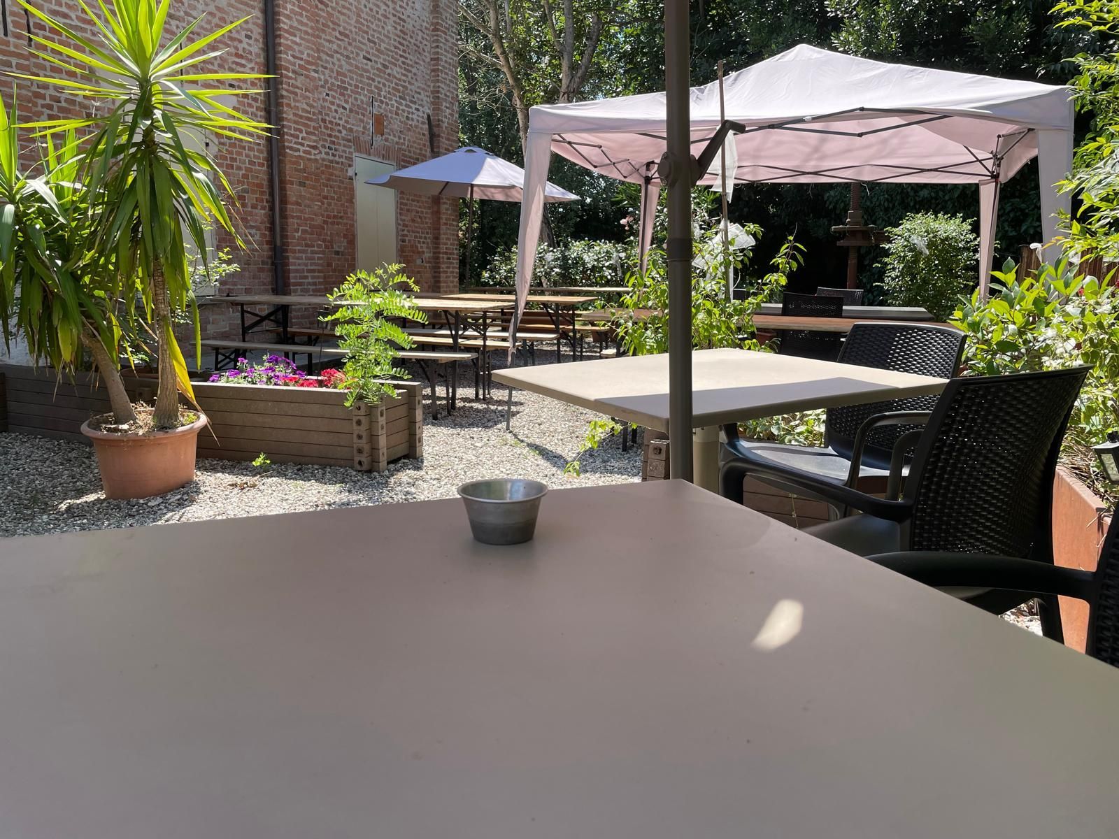 dehors osteria
