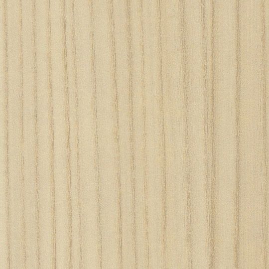 Et nærbillede af et stykke træ med et stribet mønster.