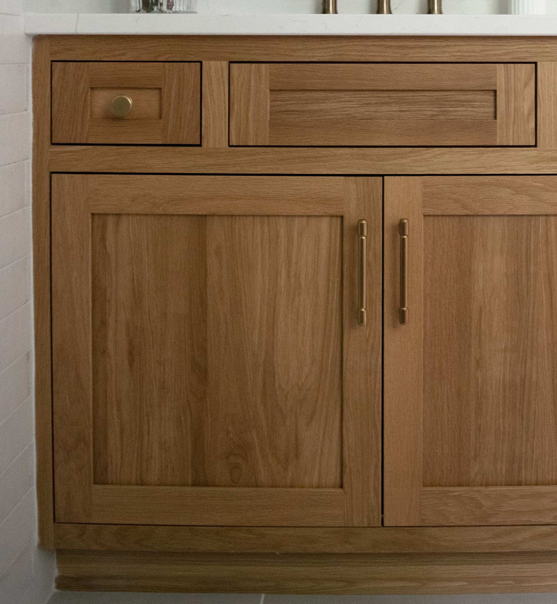 Cabinet Makeover: Should You Reface, Repaint, or Replace?