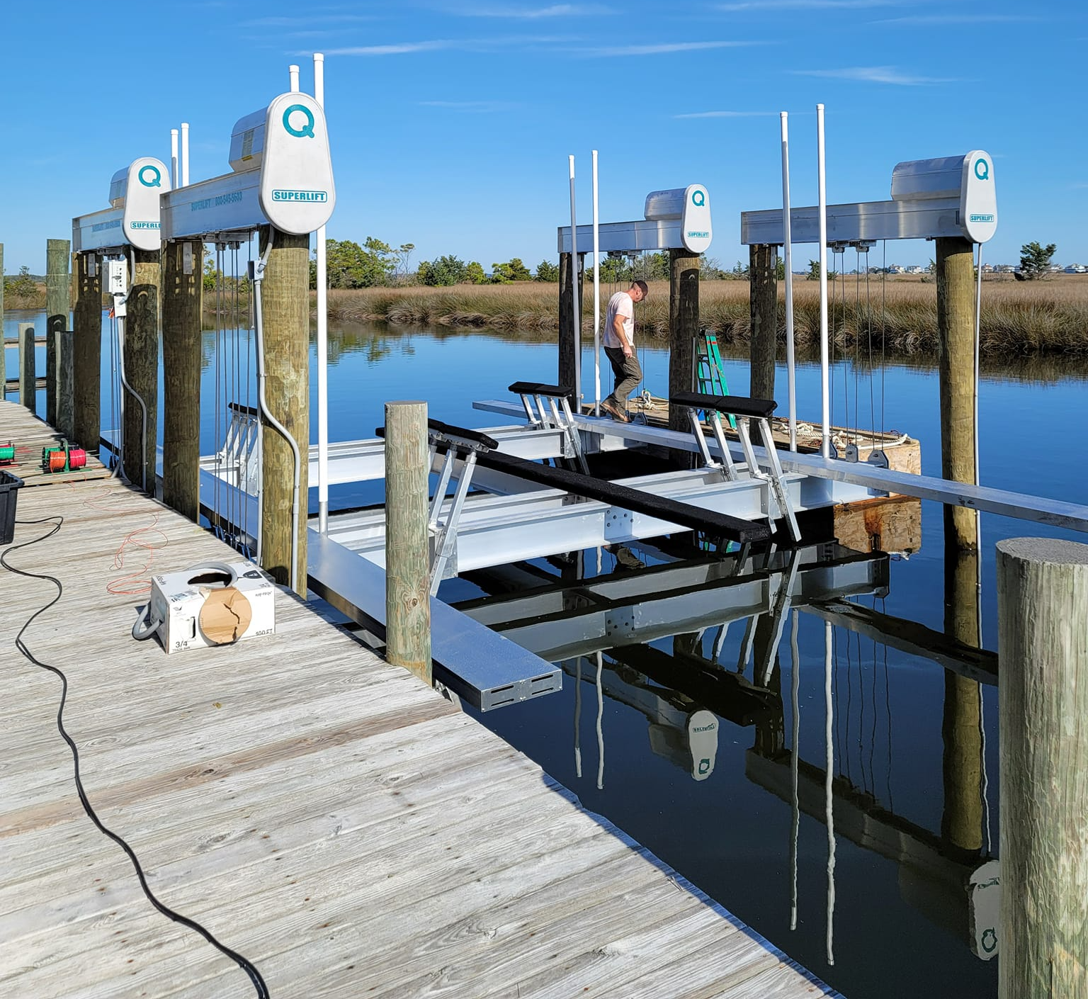 boat lift electrical