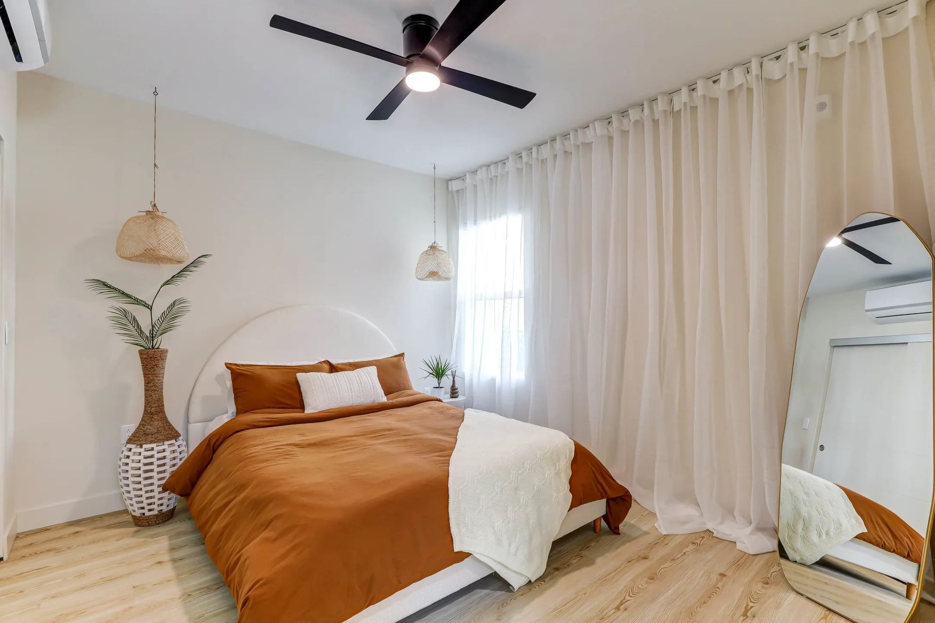 Photo of modern apartment, click here to view Gallery