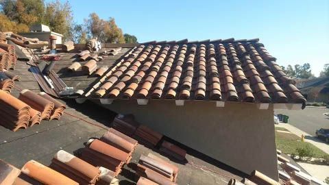 A roof with a lot of tiles on it