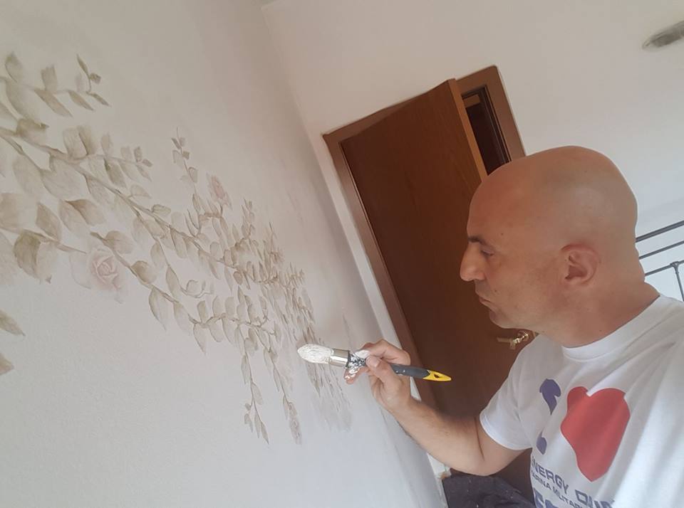 tinteggiatura interni con decoro