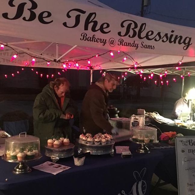 Bakery stand at night: