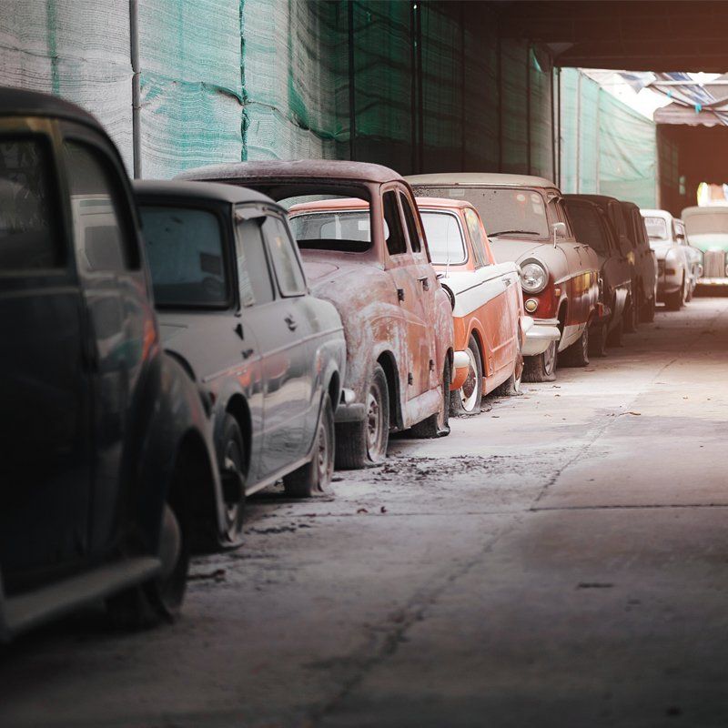 vecchie auto in fila