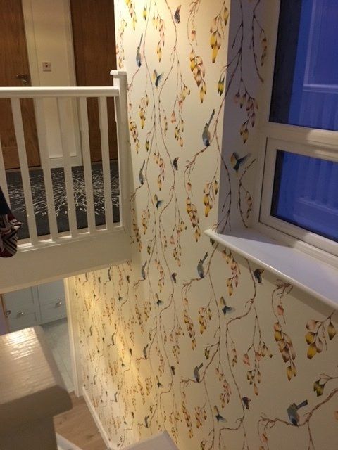 Wallpapering Hanging Services