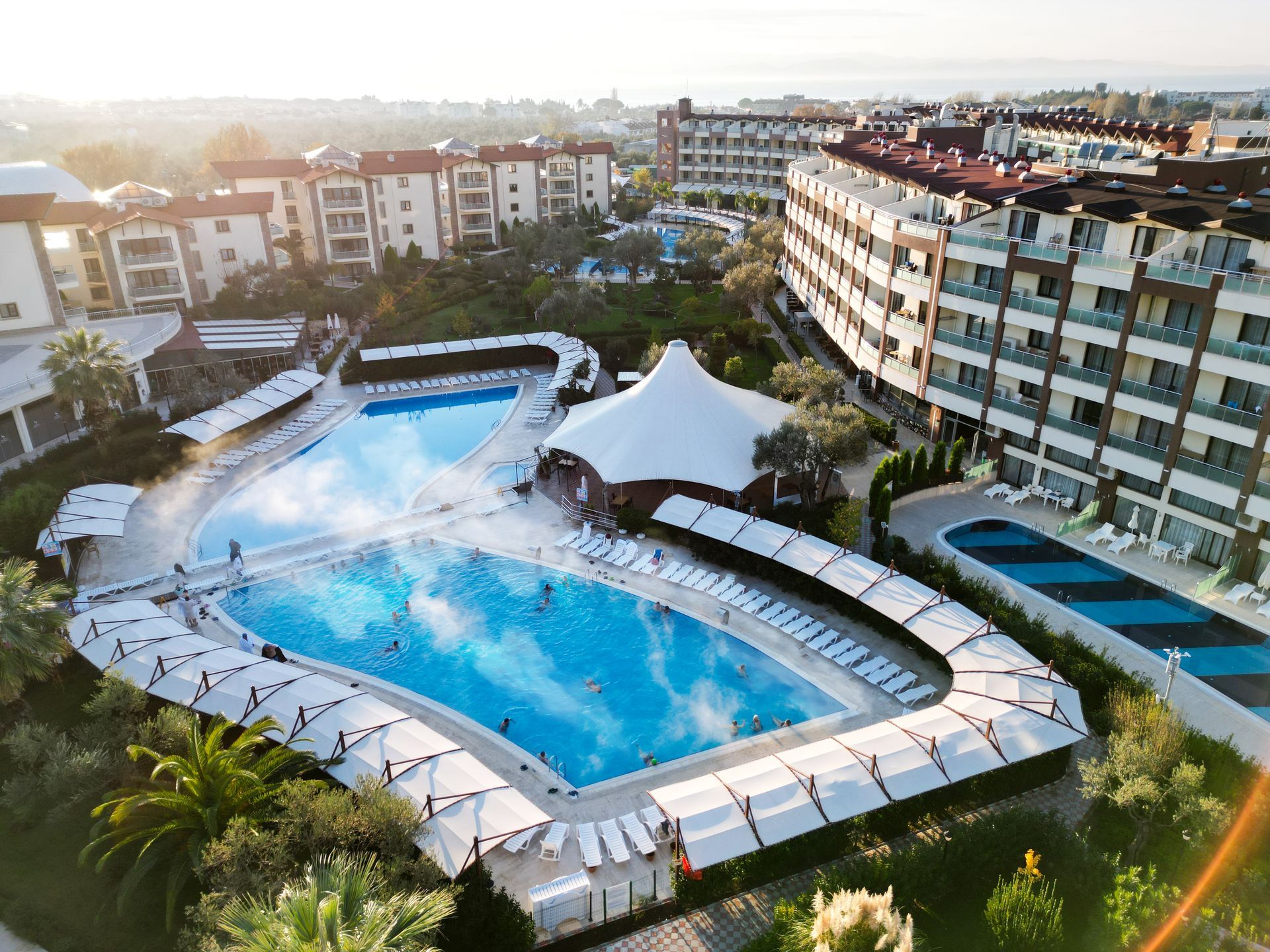 Hattuşa Termal Otel, Kuzey Ege'nin Tek Açık Termal Havuzu