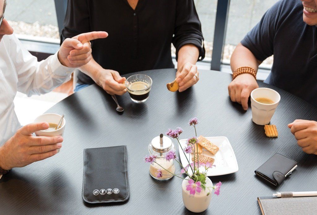 RFID BLOCK POUCH FOR MEETING