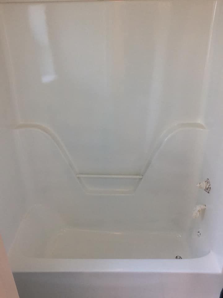 After Tub Cleaning — Mandeville, LA — Premier Refinishing