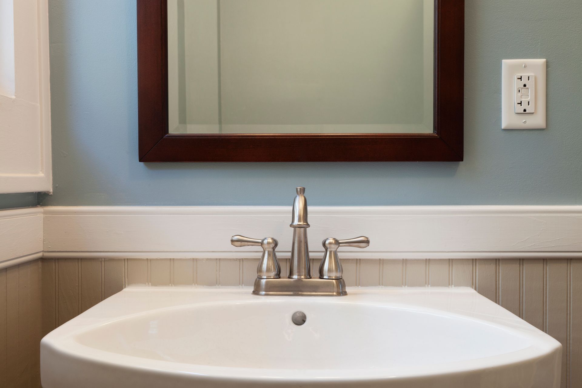 New Bathroom Sink — Mandeville, LA — Premier Refinishing