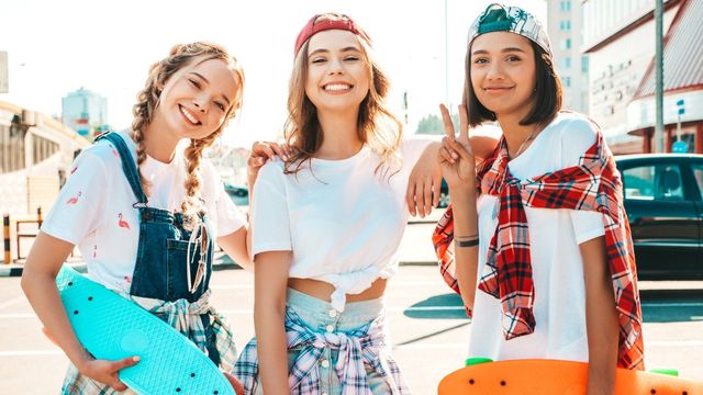 Where to Find Trendy Clothes for Tweens Teenagers