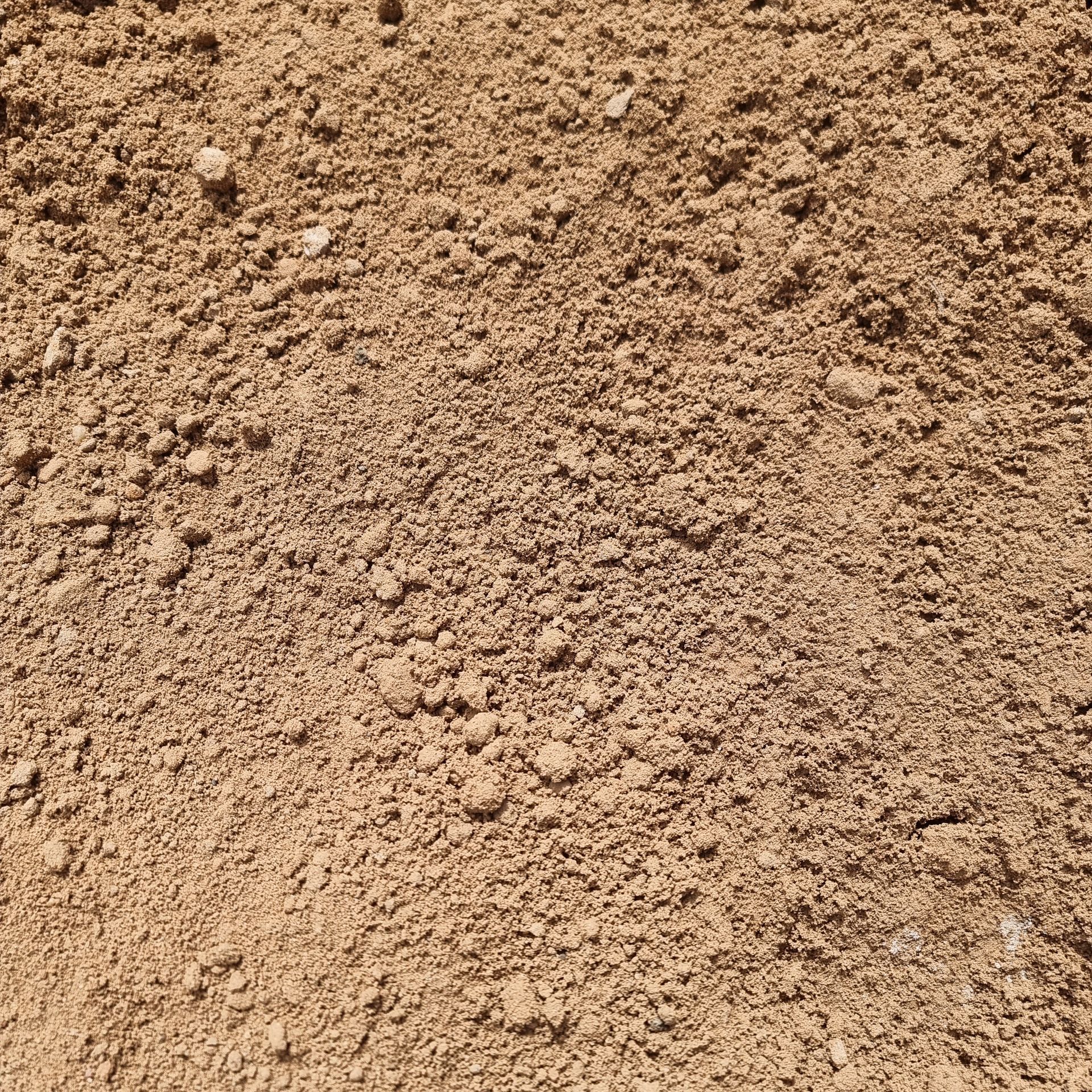 Sandy Loam — Beehive Property Maintenance in Emerald, QLD