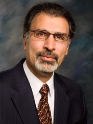 Professor Endodontist Mahmoud Torabinejad