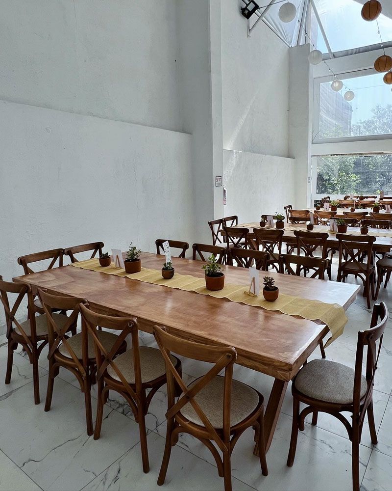 RENTA DE SILLAS Y MESAS PARA EVENTOS DOS DOS