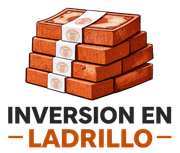 Ilustración de ladrillos rojos apilados con el texto “INVERSIÓN EN LADRILLO”