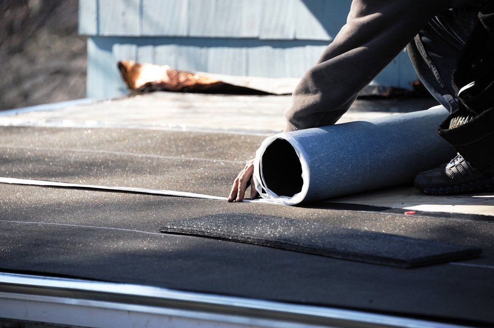 RESIDENTIAL ROOF MAINTENANCE IN RIVERSIDE, CA RESIDENTIAL ROOF MAINTENANCE IN RIVERSIDE, CA