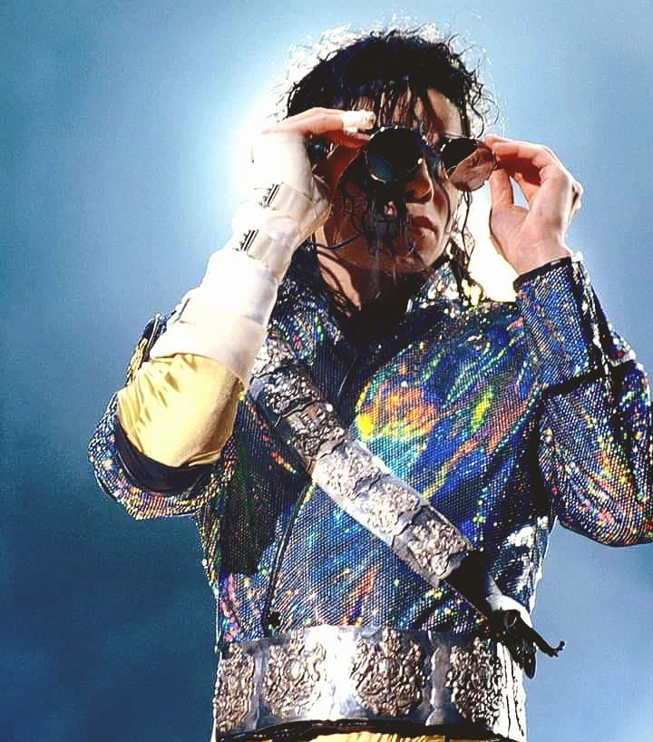 Michael Jackson, Thriller, Billie Jean, Tribute, Look a Like, Playback, Dans, Imitator, Show, Kleding, Beat It, Man in the Mirror, Smooth Criminal,  Bad, The King of Pop, Danser,nielsvennegoor dutchmichaeljackson