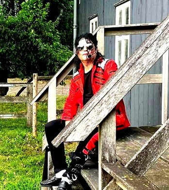 dutchmichaeljackson michaeljackson imitator beat it billie jean 