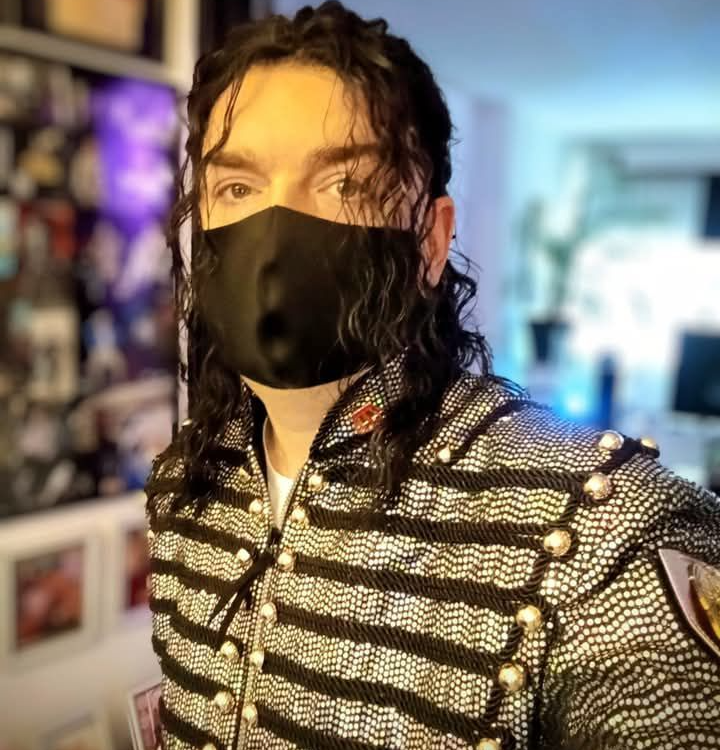 dutchmichaeljackson michaeljackson imitator beat it holland billiejean  nederlandse michaeljackson nielsvennegoor ,the smooth dancers , king of pop holland michaeljackson 