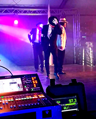 michaeljackson imitator look alike impersonator beat it billie jean  michaeljackson look alike  nederlandse ,michaeljackson  holland niels vennegoor  beat it thriller 