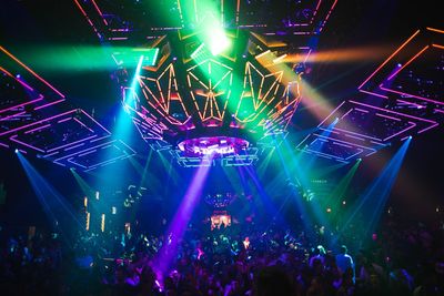 Las Vegas Nightclub Crawl by Party Bus w/ Free Mixed Drinks, Fast