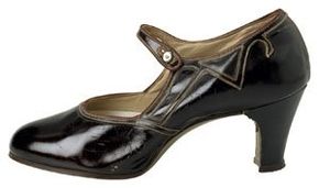 Deno’s of Highland Park Shoe Service provides the best repair and restoration services in the state of Texas.