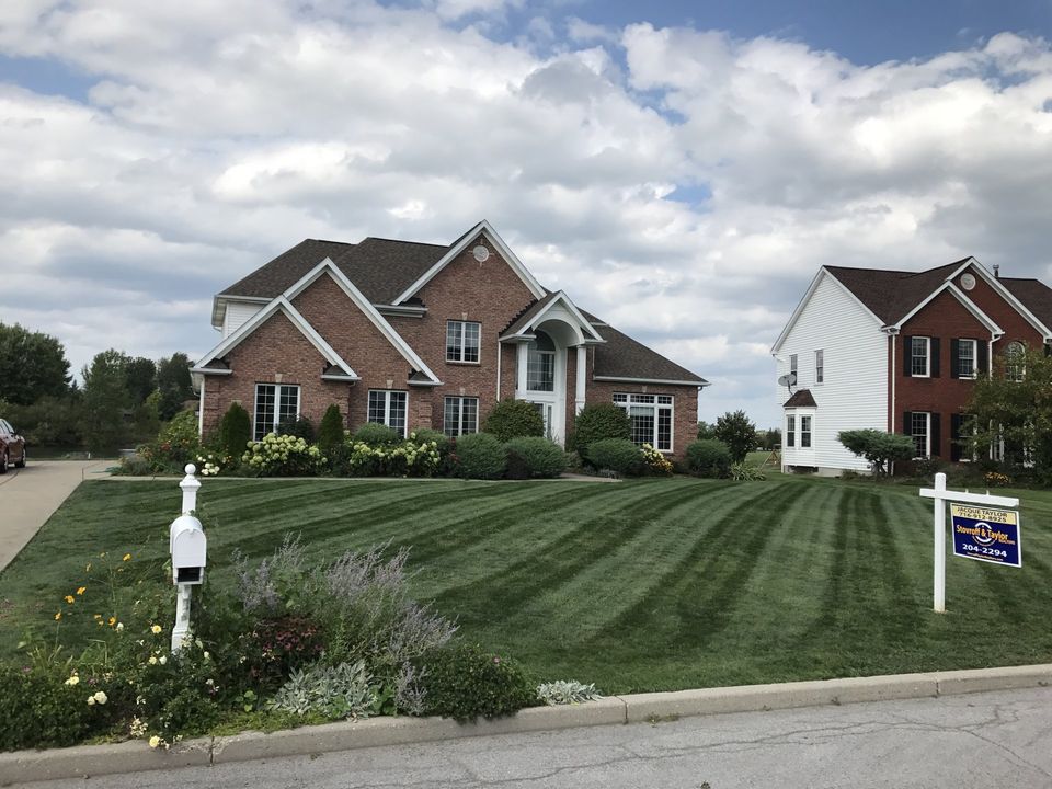 Resiential Lawn Maintenance - Williamsville, NY