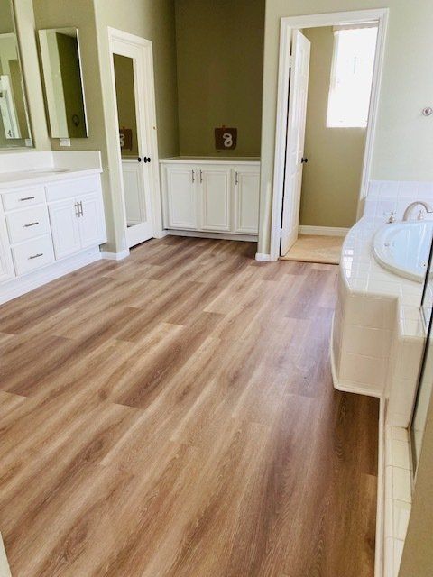 big bathroom with laminate flooring installation otay mesa