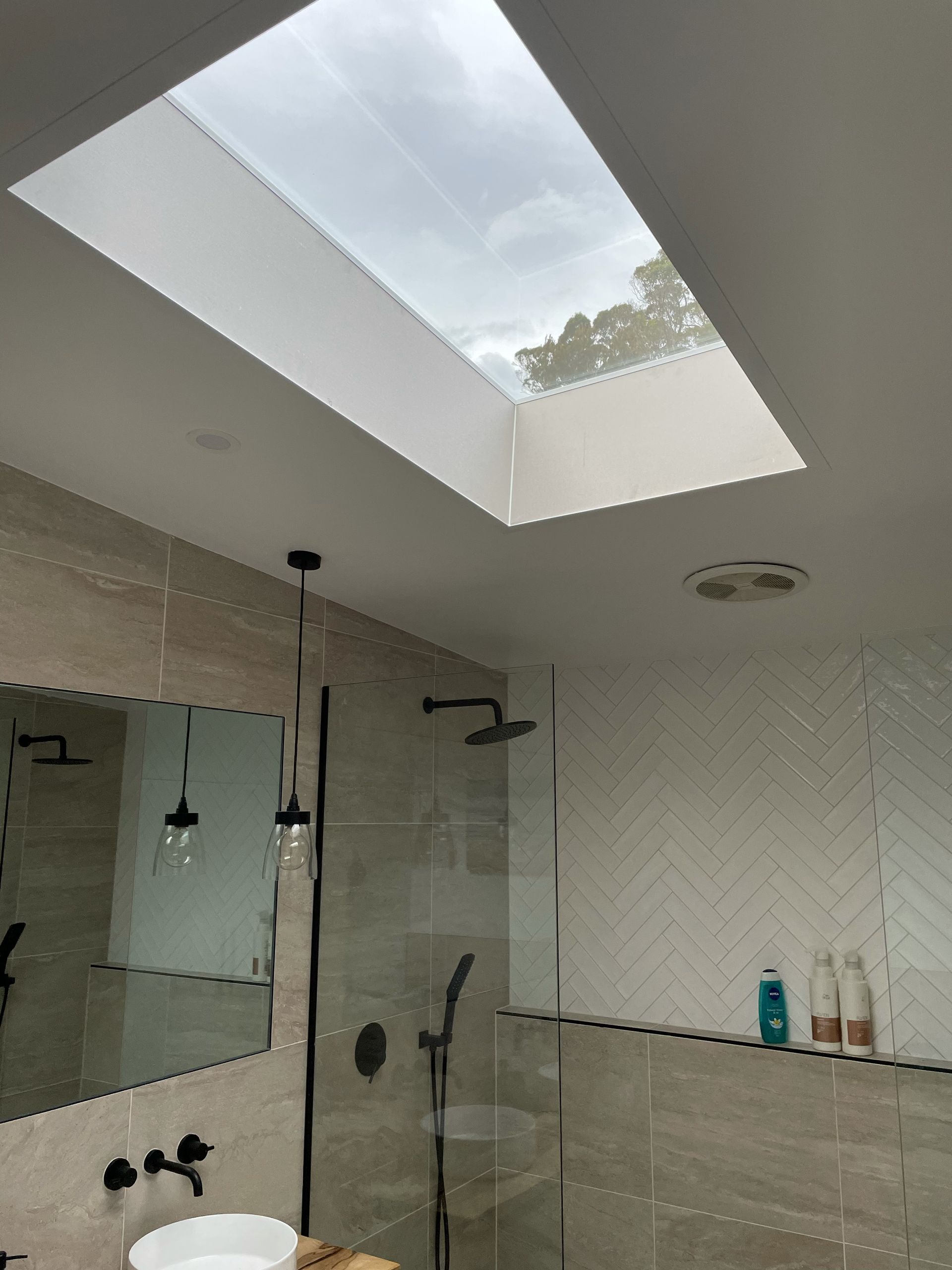 Fixed Glass - Lauderdale, TAS - Statewide Skylights
